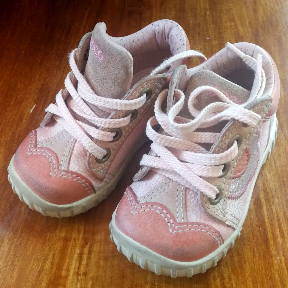 Ecco leather baby boots walker